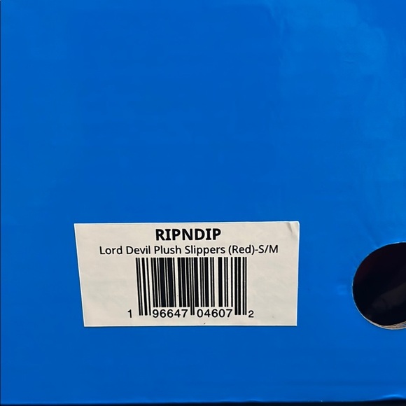 LORD DEVIL PLUSH SLIPPERS (RED)
SIZE: S/M - 4-8 - Picture 11 of 12